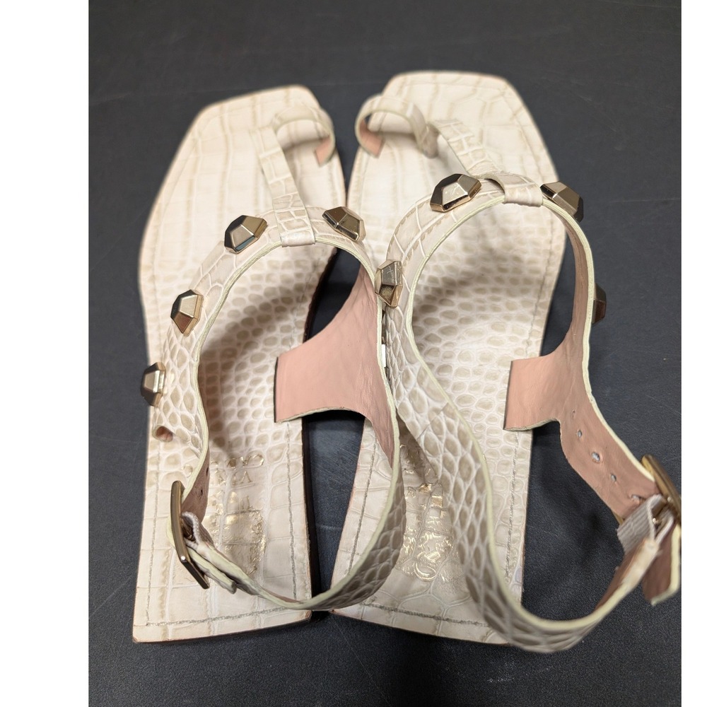 Vince Camuto Dailette Leather Cream Croc Embossed Studded Square Toe Sandals 8M - Picture 3 of 7